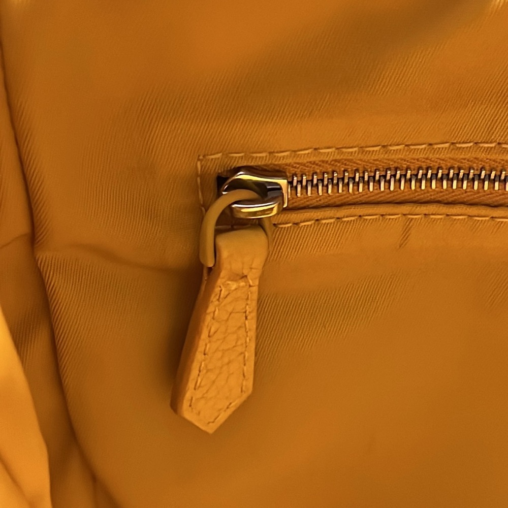 Fendi Crossbody - Picture 9 of 11
